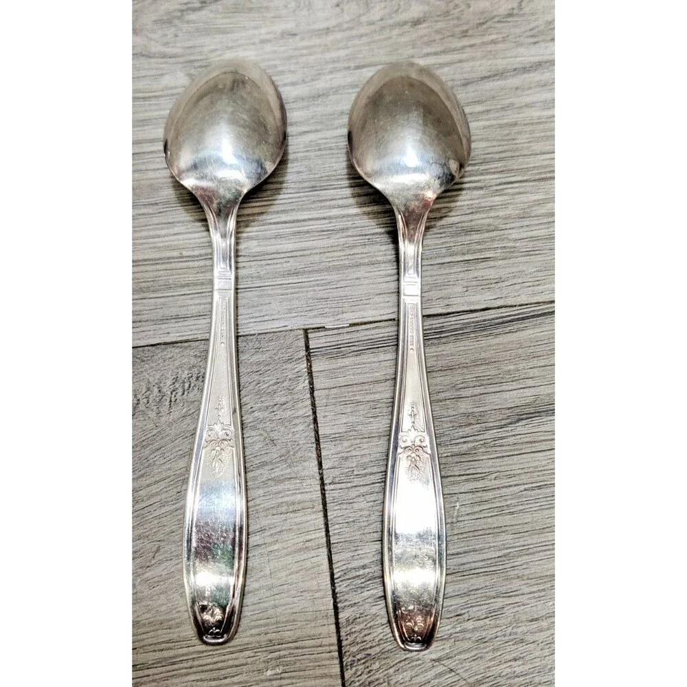 Set of 4 Vintage 1847 Rogers Bros IS Silverplate Spoons Floral Motif Flatware